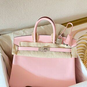 Classic Hermes Bag: A Stylish and Versatile Choice for Elegance